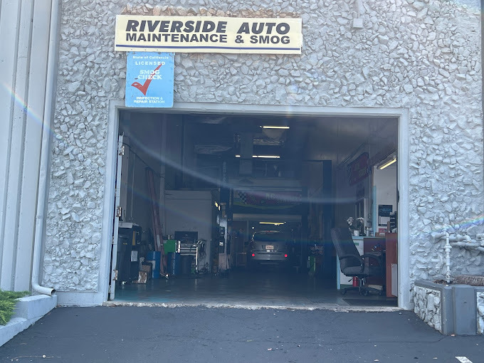 Riverside Auto Maintenance and Smog exterior