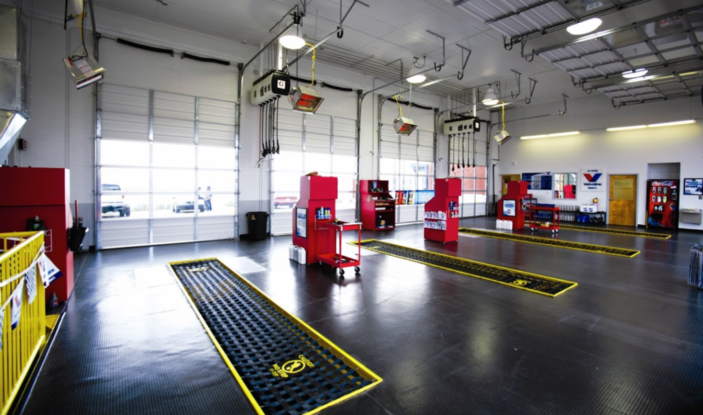 Express Oil & Tire Change Engineers Thornton Rd Lithia Spgs, GA