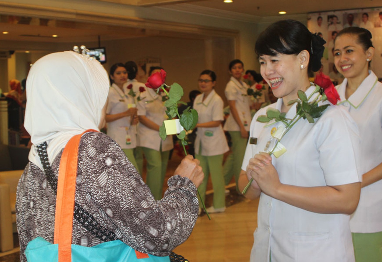 RS Pondok Indah Group Sambut Hari Perawat Sedunia