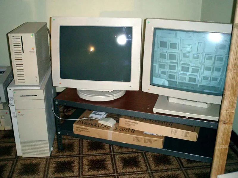 Macintosh Quadra 900