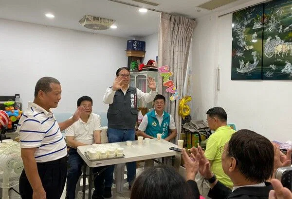 🤝 【從「被服務」到「城市夥伴」】黃世杰走進新住民客廳！傾聽基層心聲，越式佳餚串起多元包容的幸福桃園