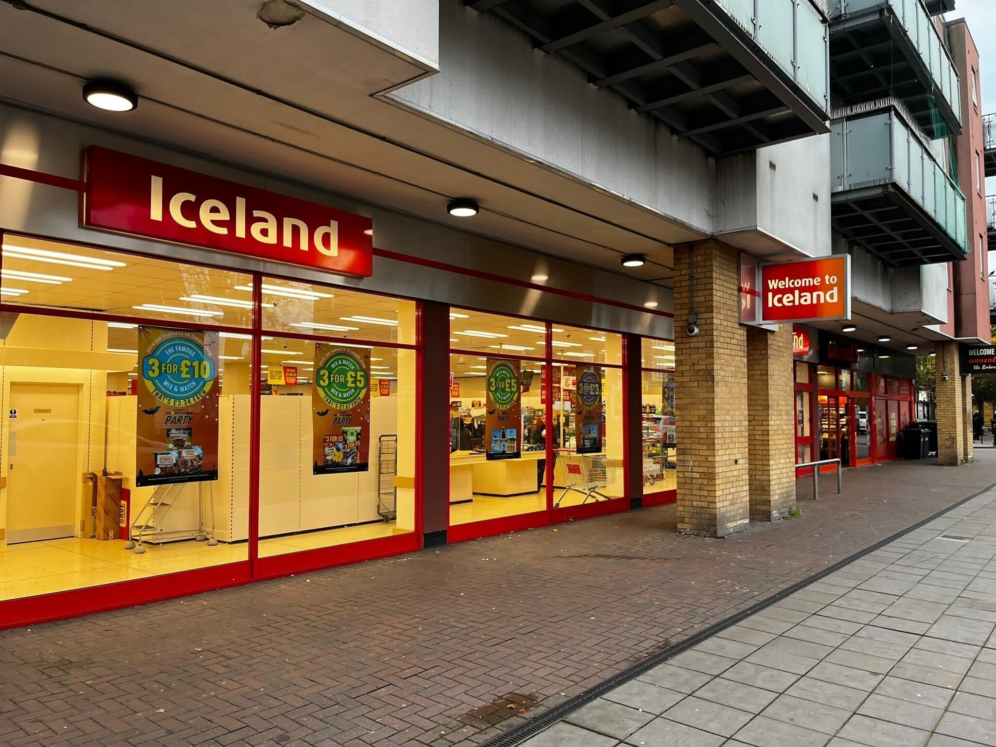 Iceland to roll-out VoCoVo’s Series 5 voice headsets for staff across its 1,004 UK stores