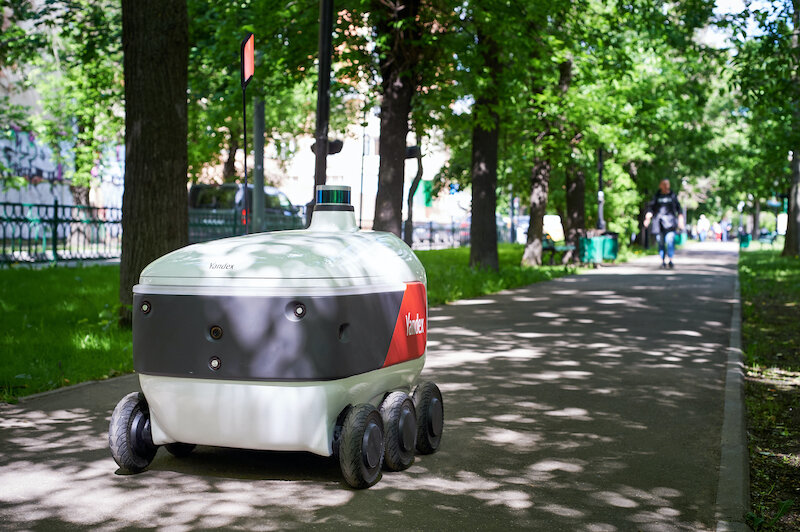 Yandex robots to deliver food at US colleges with Grubhub