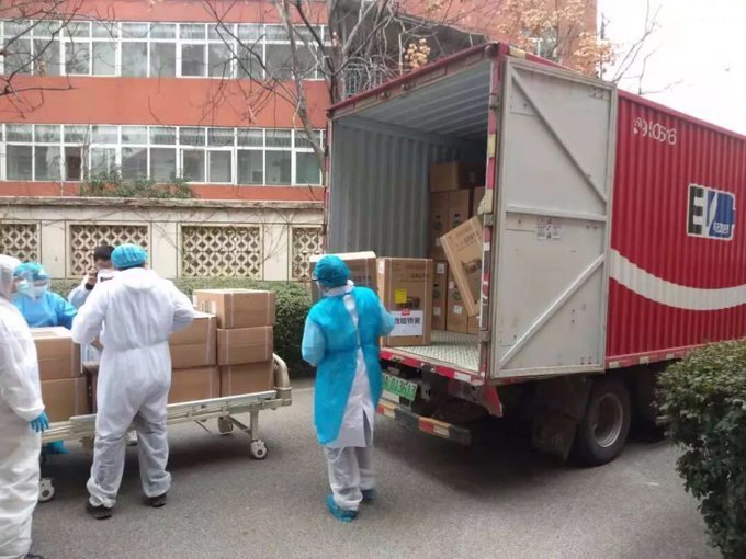 JD Super donates products to medical staff in Wuhan