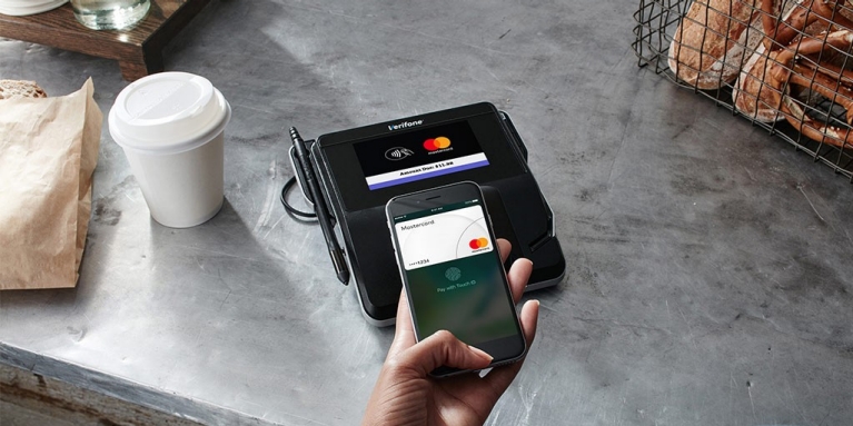 Apple Pay leapfrogs Starbucks to take mobile payments gold