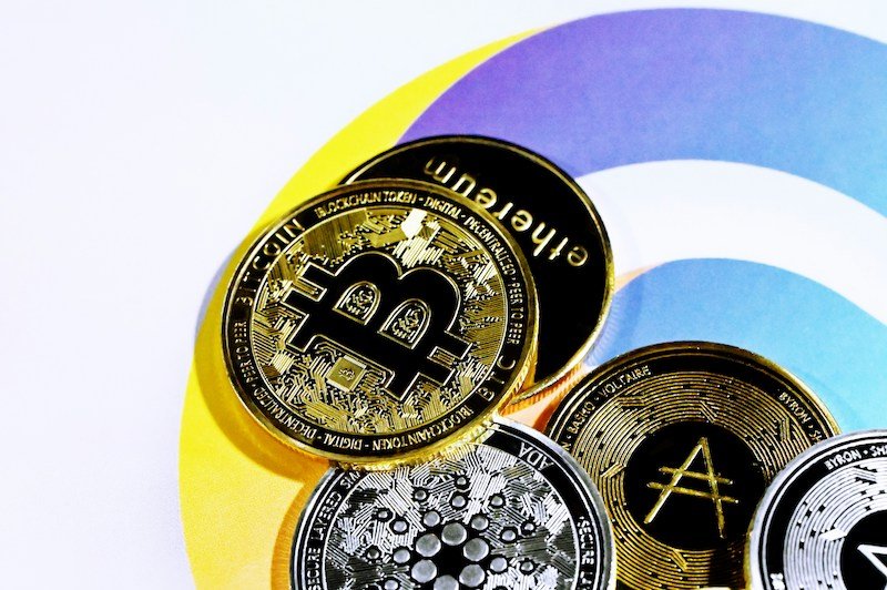 Shift4 and Mesh combining to ease crypto adoption among merchants