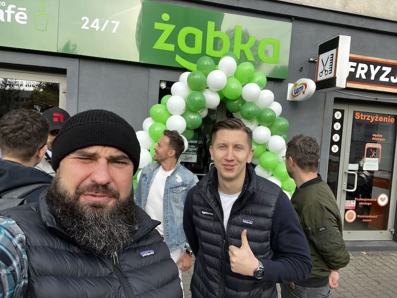 Żabka Polska taps AiFi tech as it opens first store combining traditional and autonomous shopping option