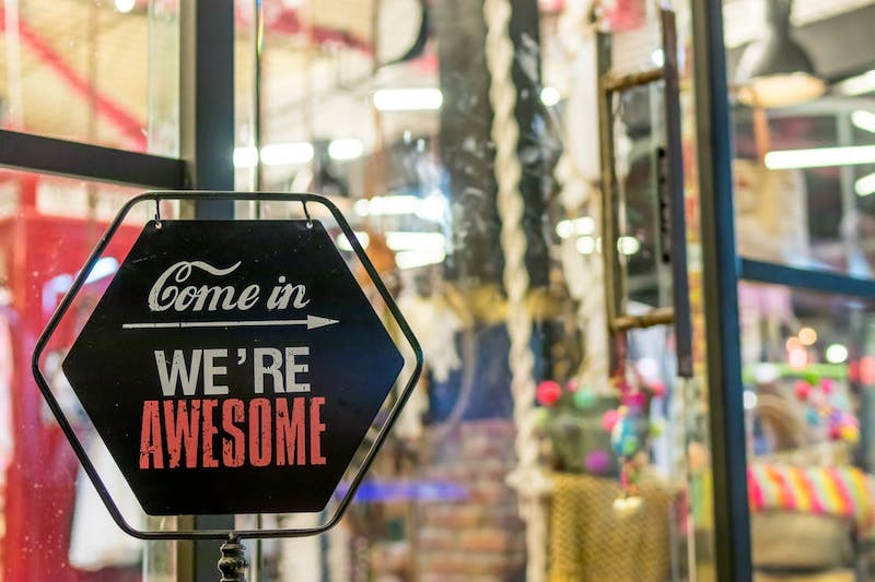 Four retail store tips for managing staff