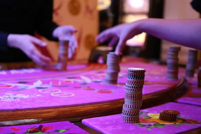 The evolution of UK casinos: modern technology, legal shifts and social features