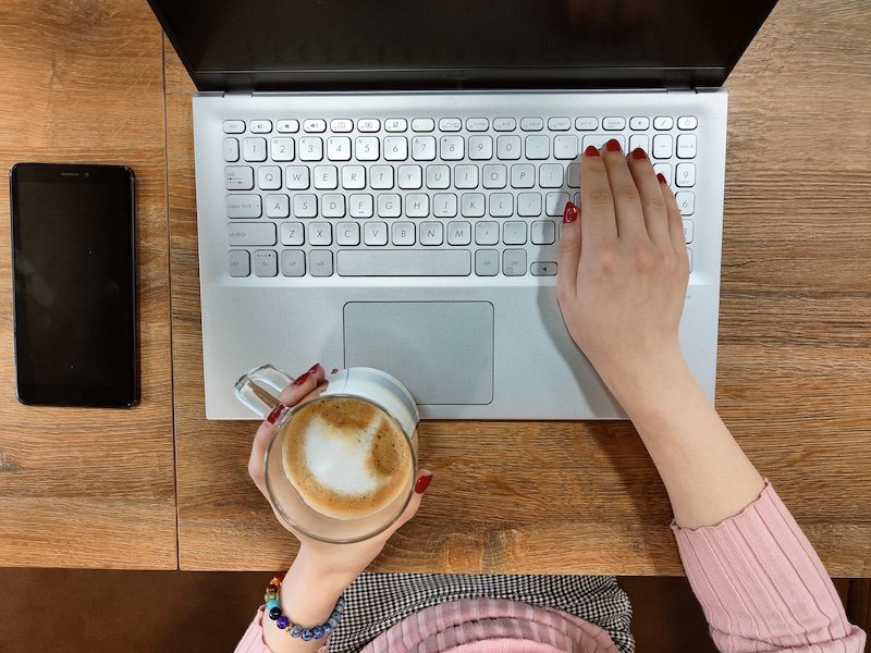 Don't get scammed online in 2024. Be sure to protect yourself from these digital pitfalls
