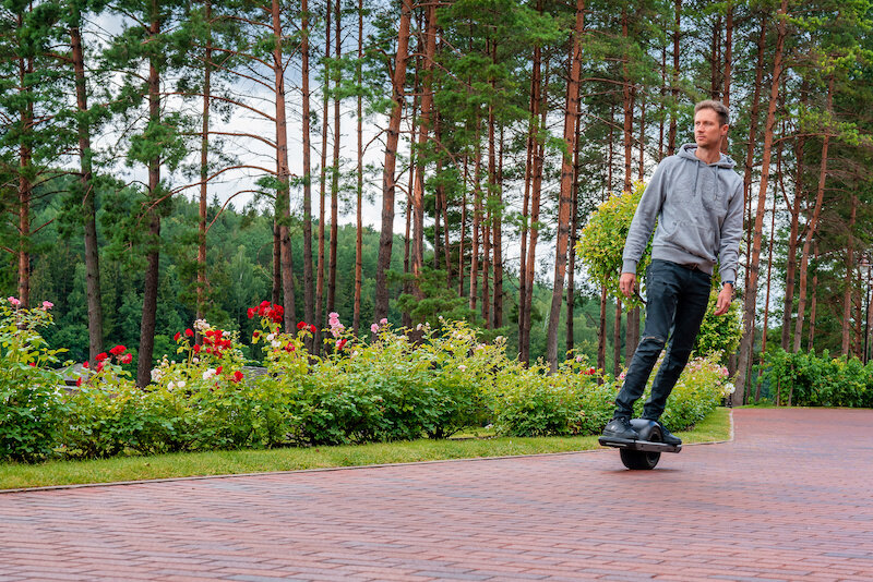 How to stay safe while onewheeling