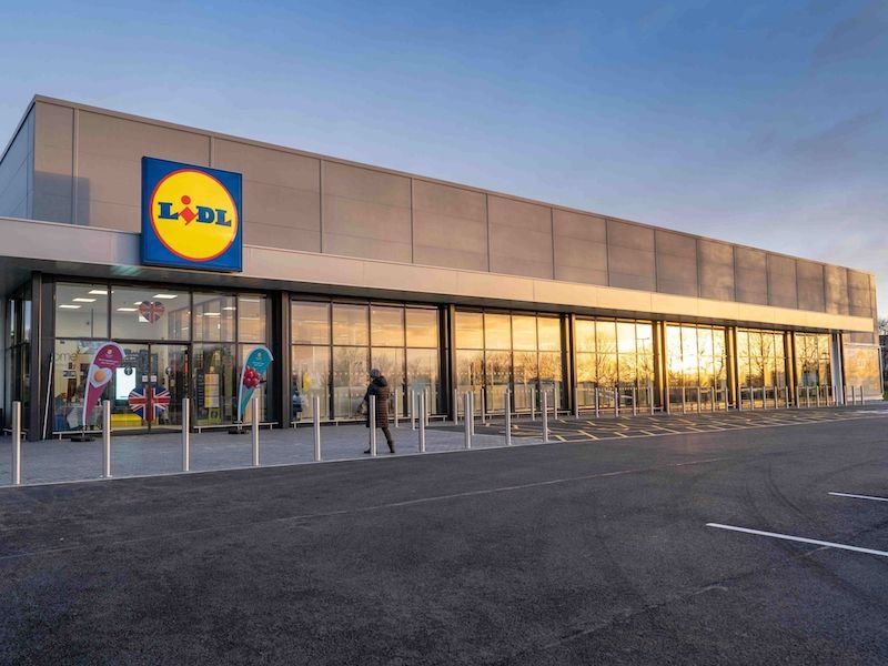 Primark goes big on Click and Collect service: RTIH presents the retail technology week in numbers