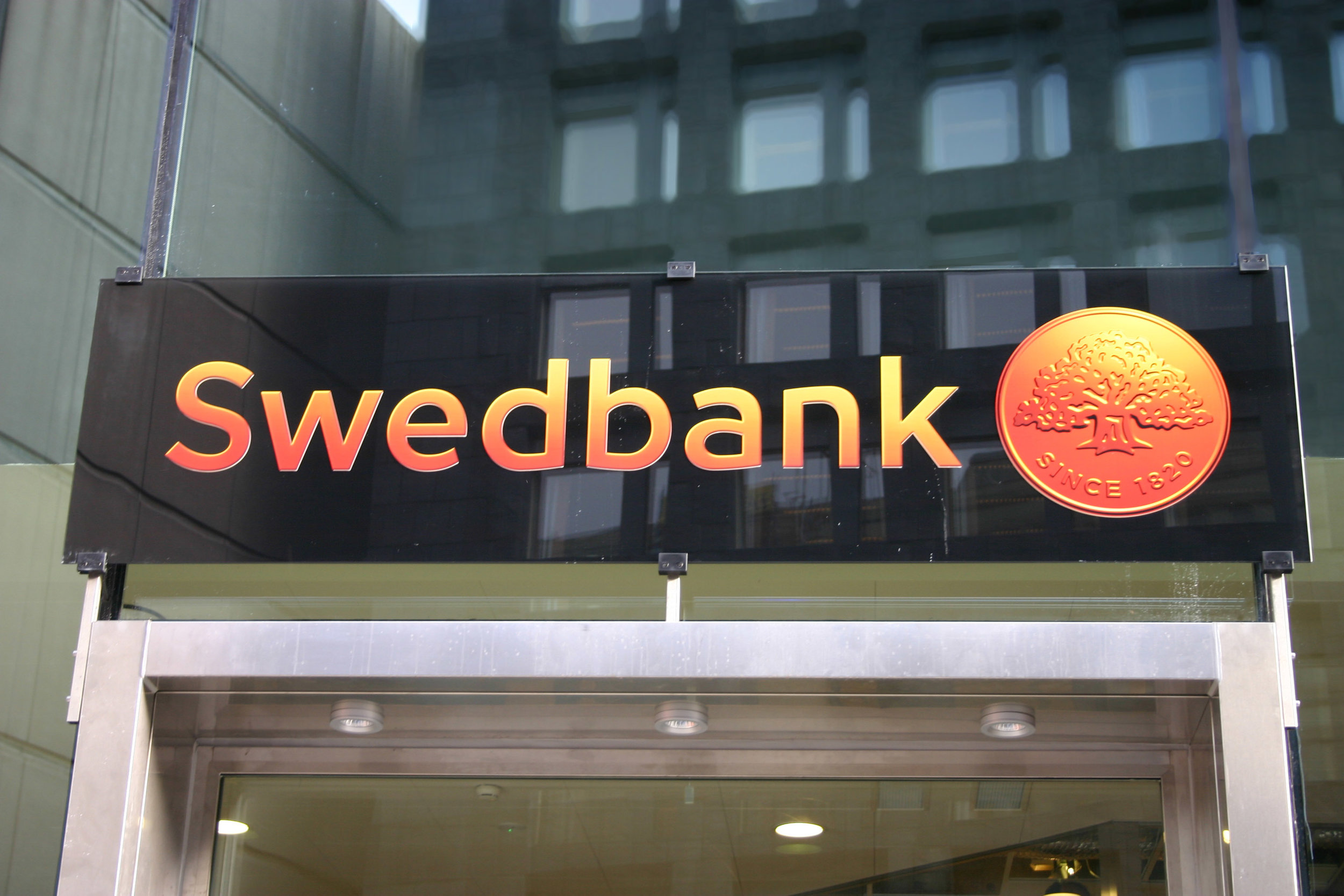 Swedbank buys 'unique' PayEx