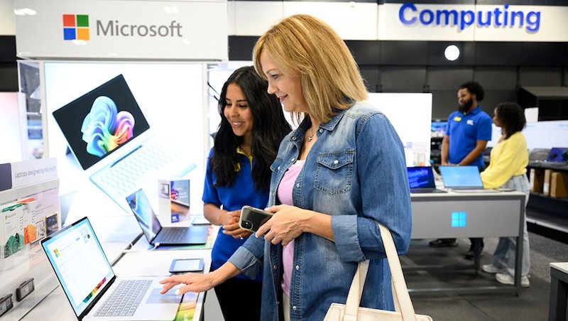 Best Buy Canada thinks big as it connects with Perion to power its retail DOOH media network