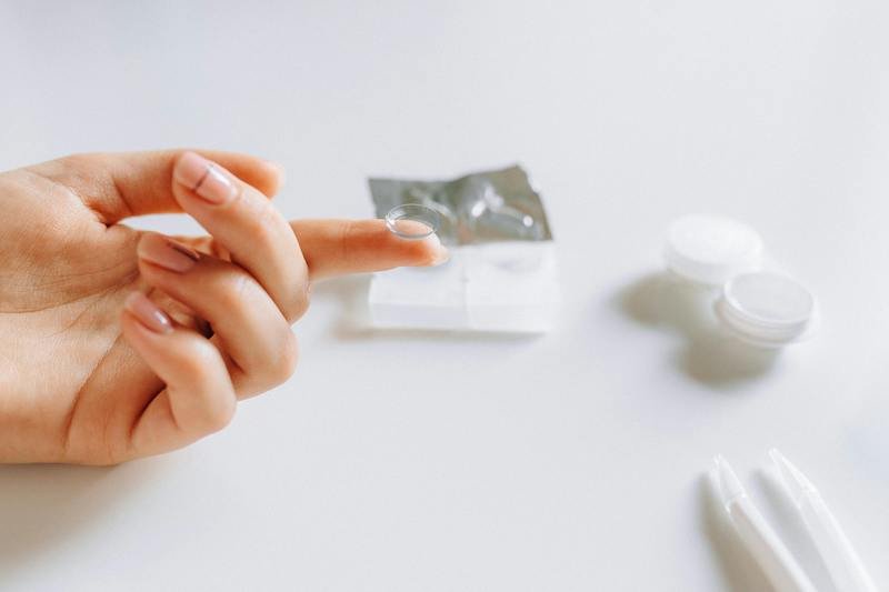 Factors driving growth in the UK contact lens retail market