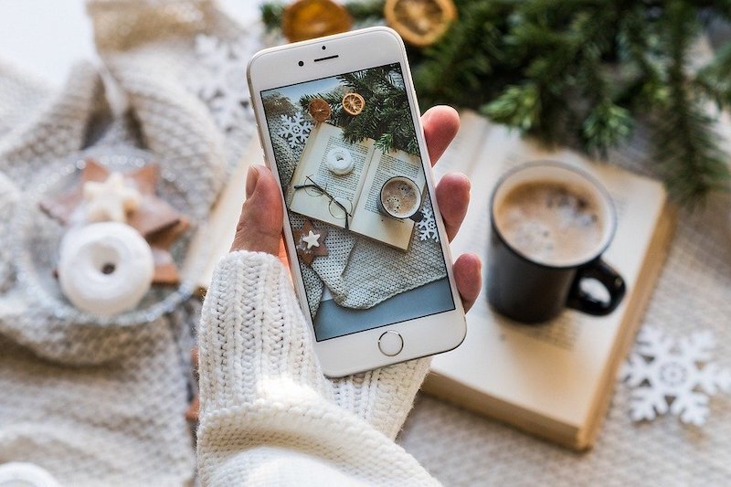 Covid restrictions impact Christmas trading for online retailers