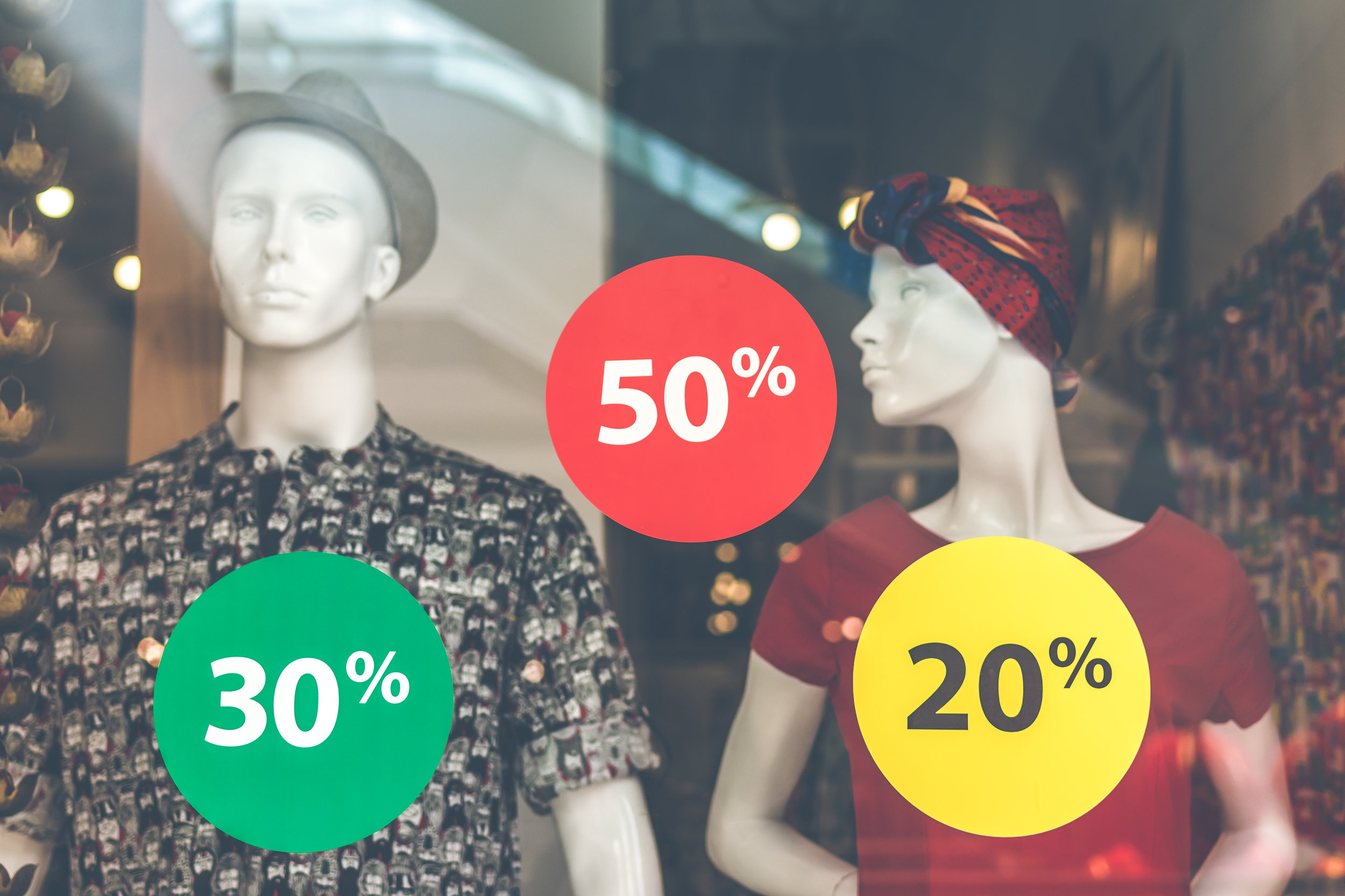 UK retailers are reimagining the role of the store associate, iAdvize