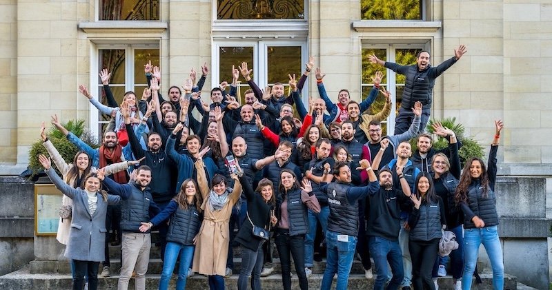 YOOBIC buys SimpliField to focus on frontline experience for modern retail