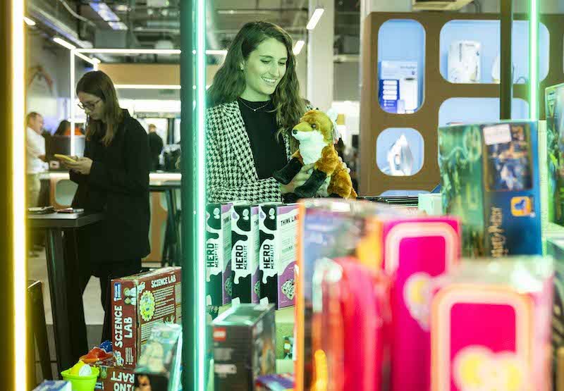 Amazon puts returned, refurbished and open box items back on sale at new physical store in London