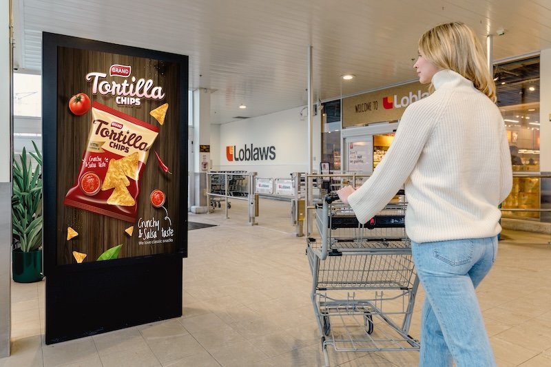 Loblaw Advance ramps up partnership with STRATACACHE to boost its in-store digital screen network