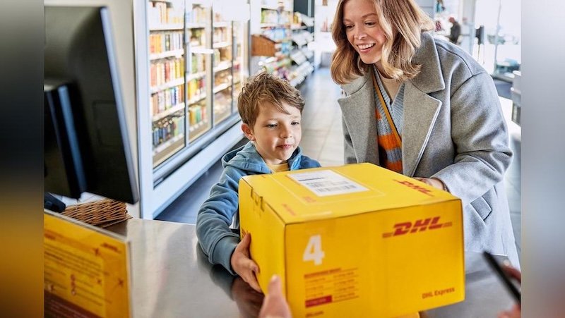 DHL stumps up £230 million as new e-commerce hub formally opens today in Coventry