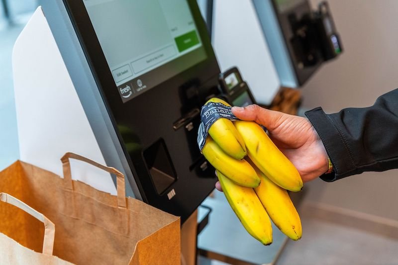London shoppers at Amazon Fresh convenience store in Monument get self-checkout option