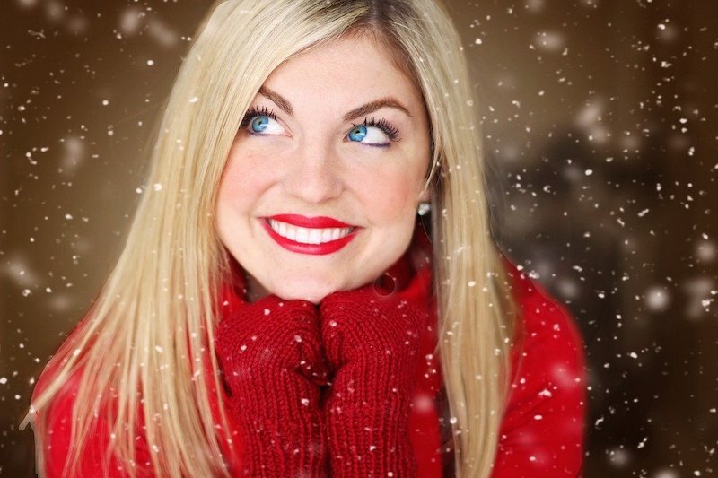 Retailers boost online offerings as they face unpredictable holiday season