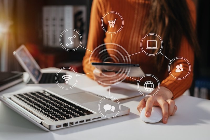 Creative content automation for omnichannel retail companies
