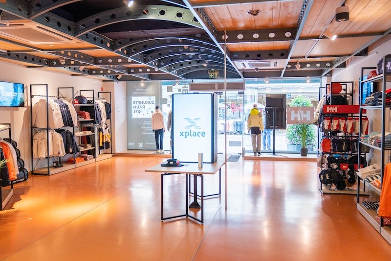 Zukunftsraum (Future Space) concept store in Kiel, Germany showcases future of digital signage in retail