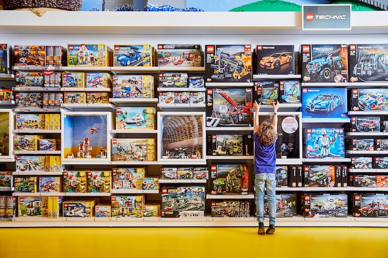 New research flags link between fun shopping experience and revenue growth in UK bricks and mortar retail