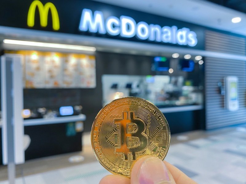 Grow your business by accepting crypto payments