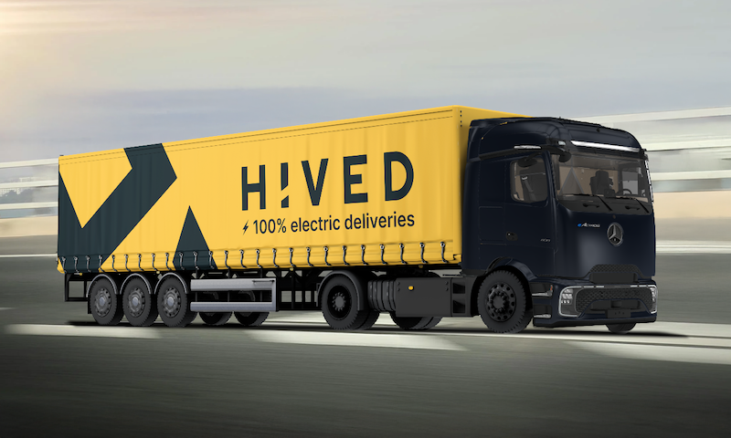 HIVED boosts UK fully electric parcel delivery network with eActros from Mercedes-Benz Trucks