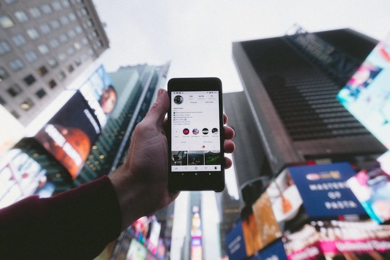 Instagram for business : three proven ways to grow your customers