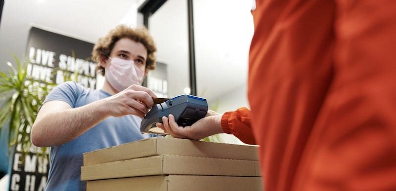 Sales associates not worried about automation replacing their jobs
