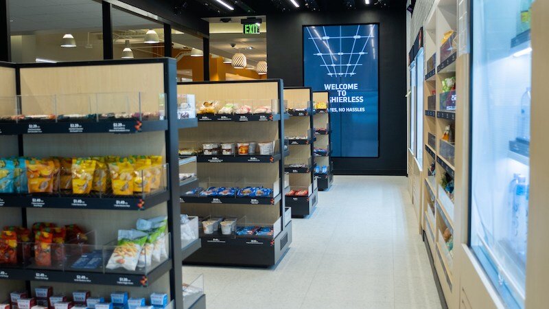 7-Eleven pilots cashierless store