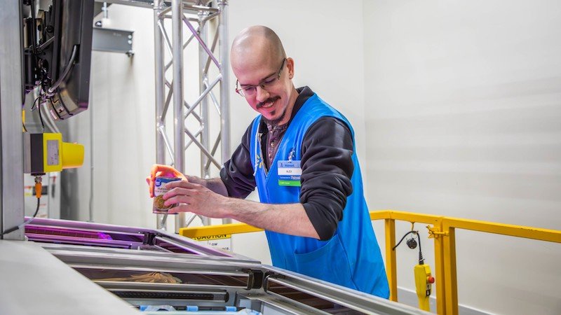 Walmart opens first Market Fulfilment Centre in Arkansas, powered by Alphabot system