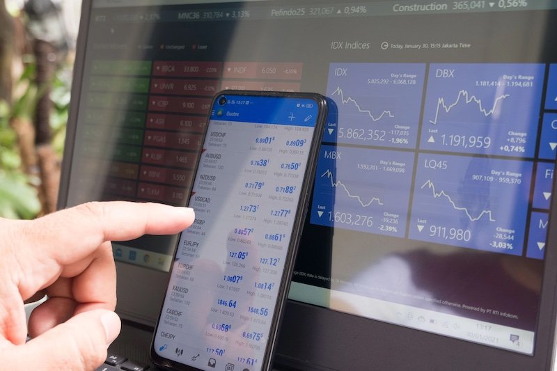 The evolution of trading: adapting to the technological era