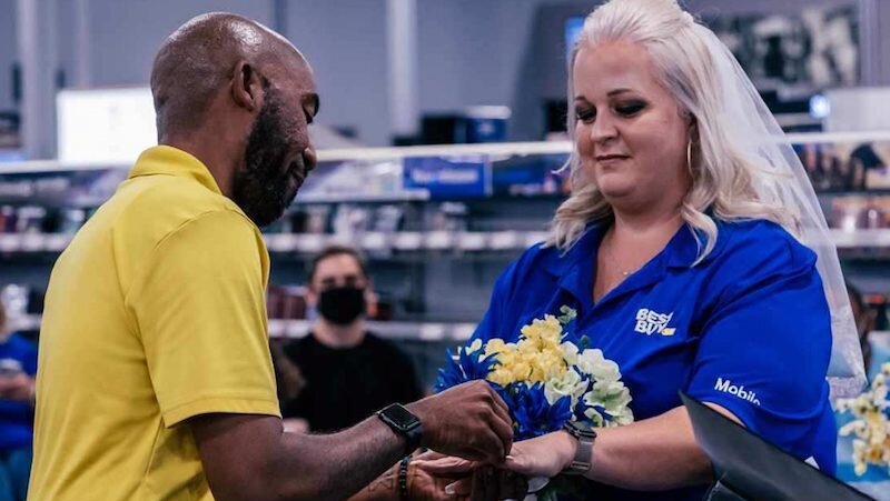 Best Buy makes diverse hiring commitment as it boosts tech team