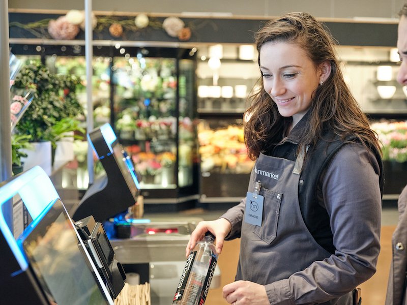 Amazon launches rapid grocery delivery from Metropolitan Market and expands Weis Markets tie up