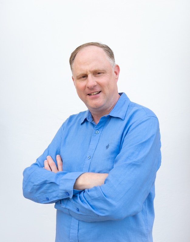 Author, podcast host and event speaker Andrew Grill joins 2026 RTIH AI in Retail Awards judging panel