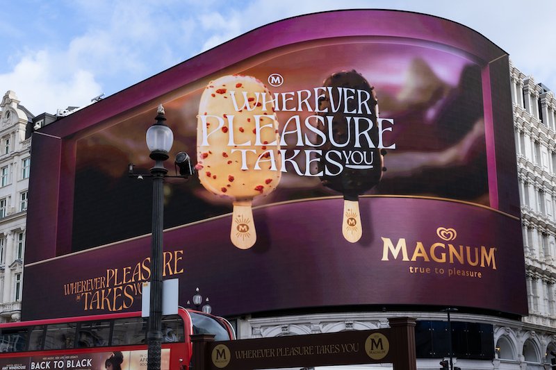 Magnum launches its first ever 3D, live action billboard to promote Euphoria & Chill ice cream flavours