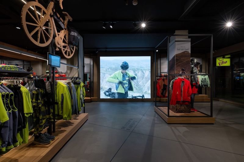 Jack Wolfskin adds Philips LED and digital signage installations to Frankfurt flagship store