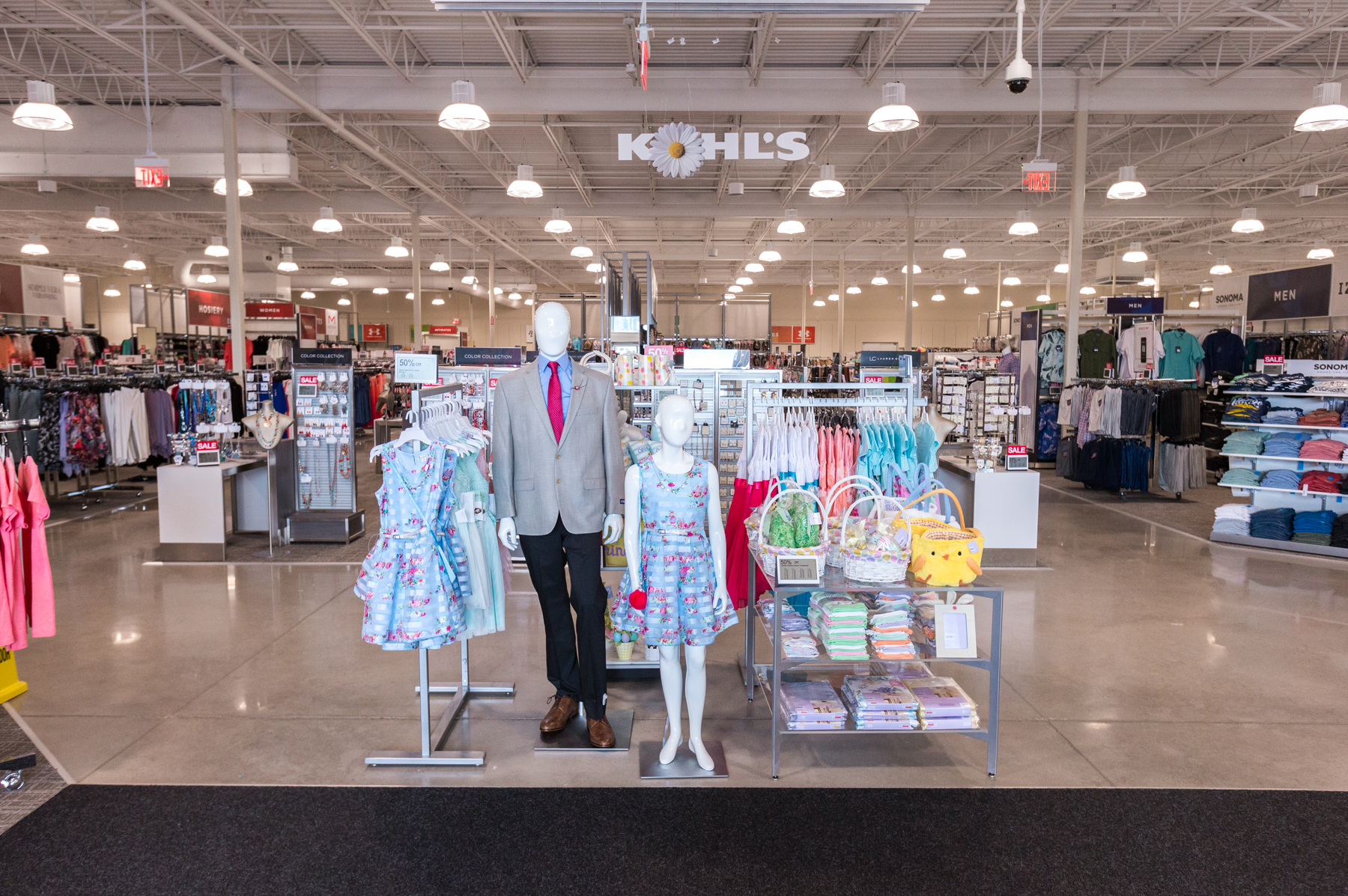 Kohl’s tests out in-store Amazon returns