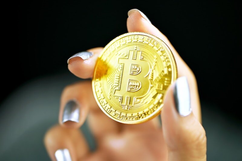 Amazon looks to shut down Bitcoin acceptance rumours