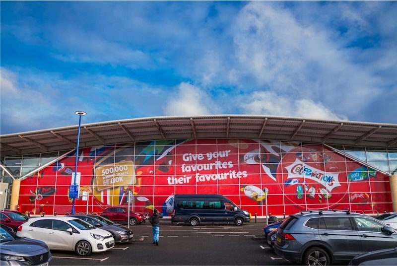 Digital signage takeover as Mars launches Christmas themed Celebrations Golden Ticket campaign at Tesco