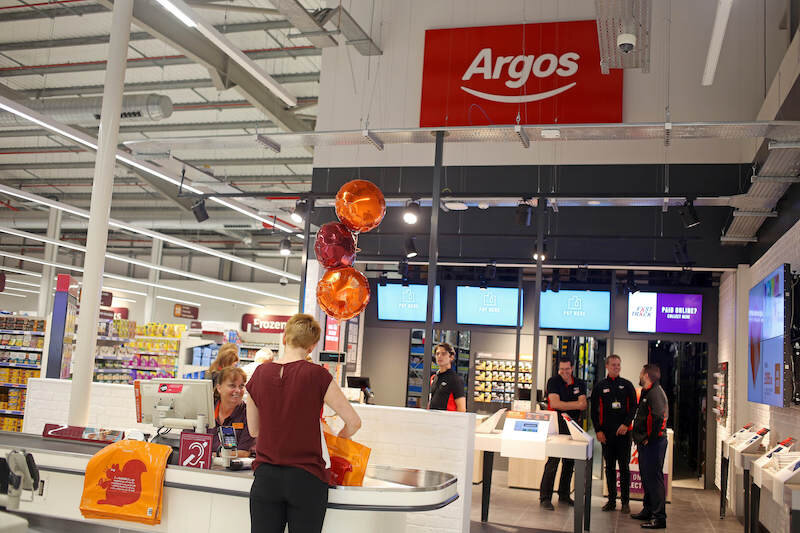 Sainsbury’s boosts supply chain strategy with Blue Yonder tech