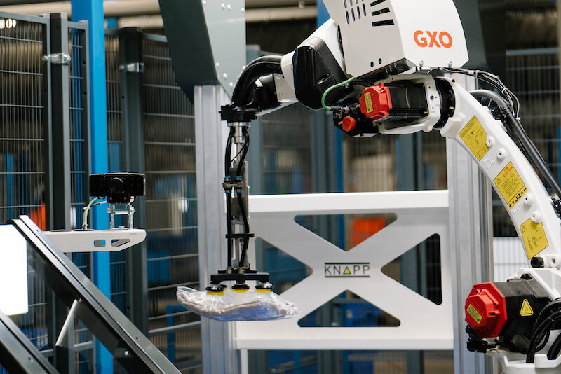 GXO tests out robotic arm for fashion e-commerce logistics