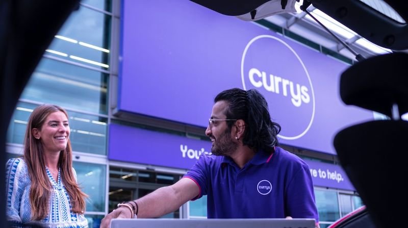 Currys hails busy Black Friday and tackles digital poverty with Christmas song