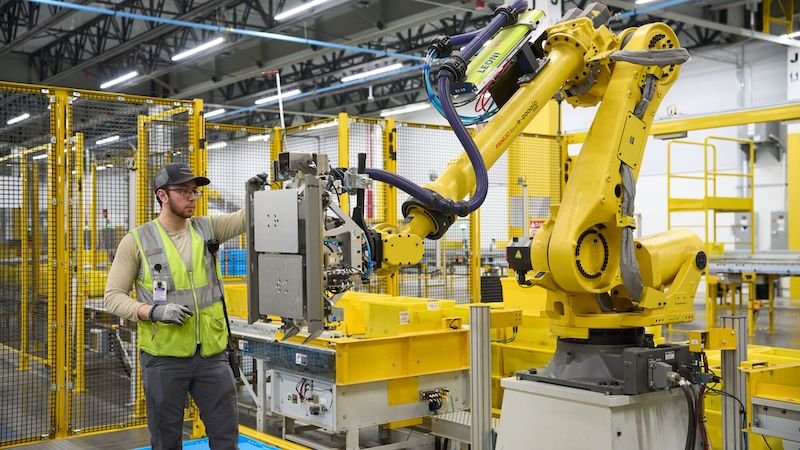 Amazon hires Covariant founders and employees and bags non-exclusive license to robotic foundation models
