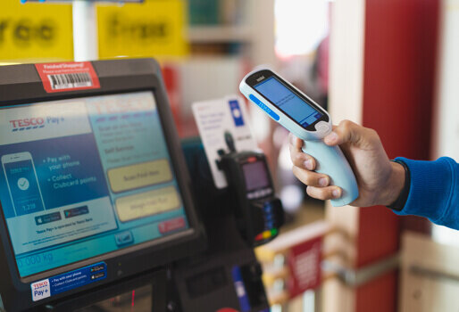 Retailers rush to deploy self checkout solutions